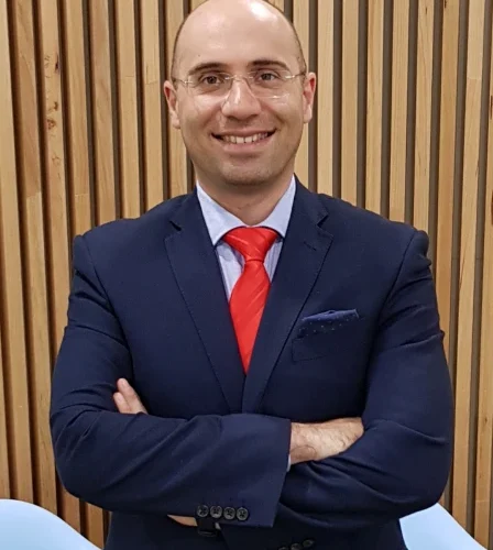 Dr. Navid Afsharipour